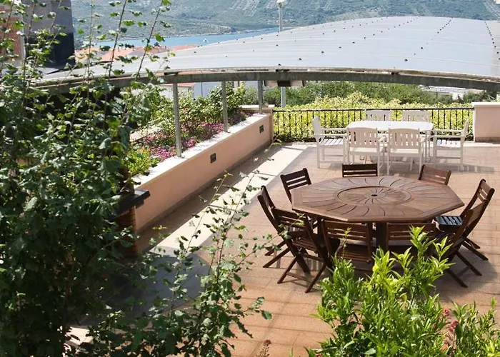 Appartement Velebit Primošten